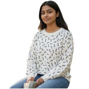 Takara White Black Patterned Sweater Size Small Modern Casual Chic